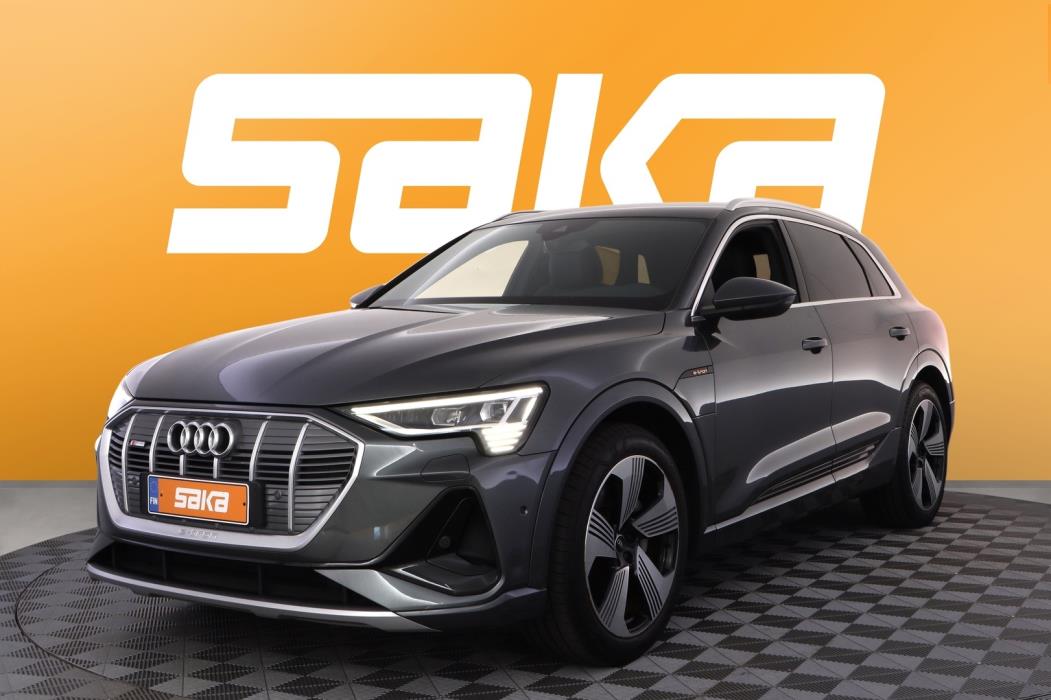 AUDI e-tron 2022
