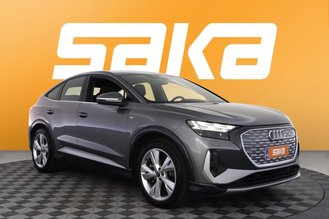 AUDI Q4 e-tron 2022