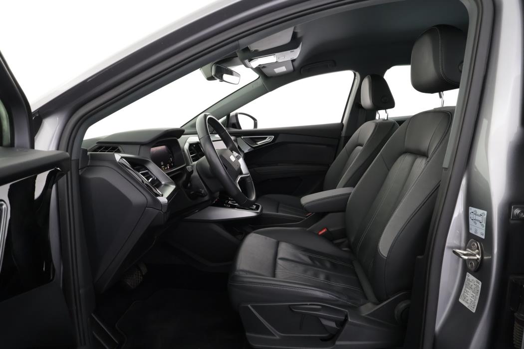 AUDI Q4 e-tron 2022