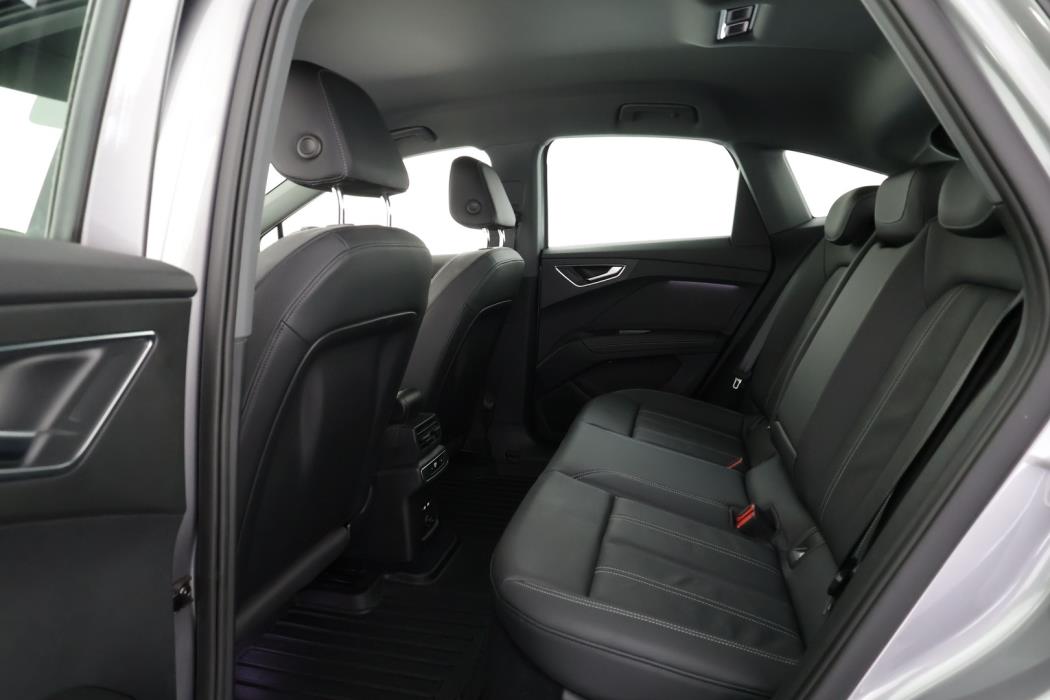 AUDI Q4 e-tron 2022