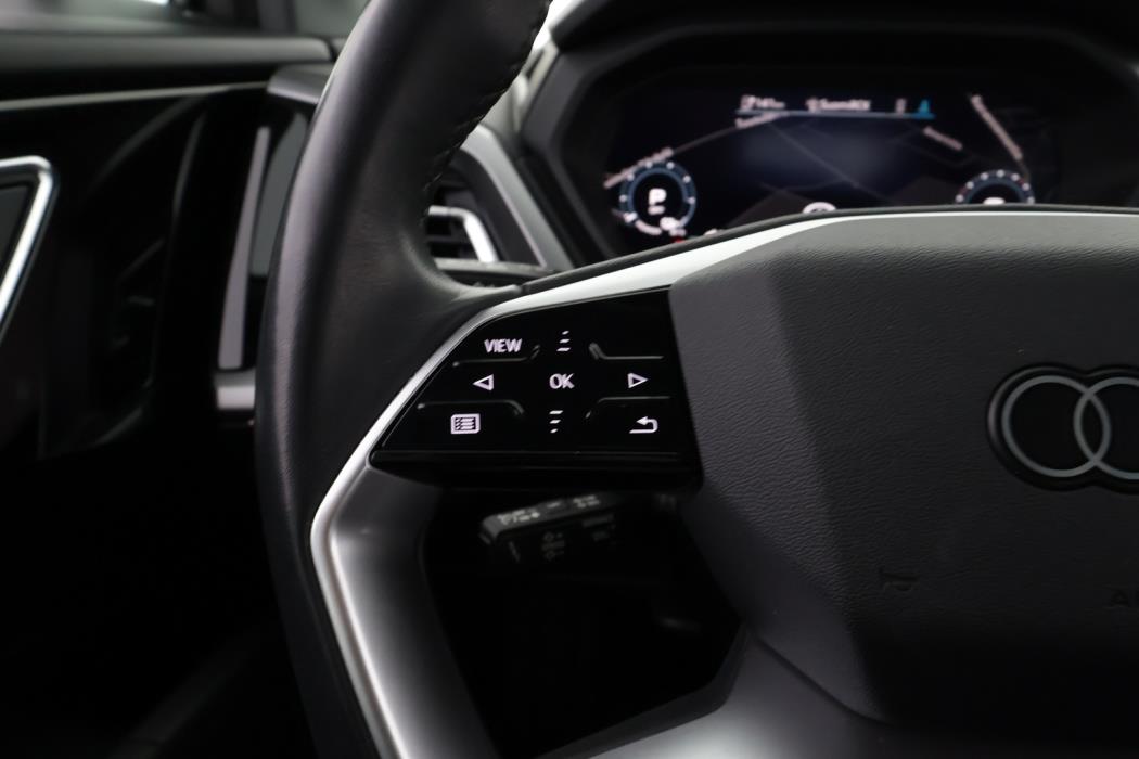 AUDI Q4 e-tron 2022