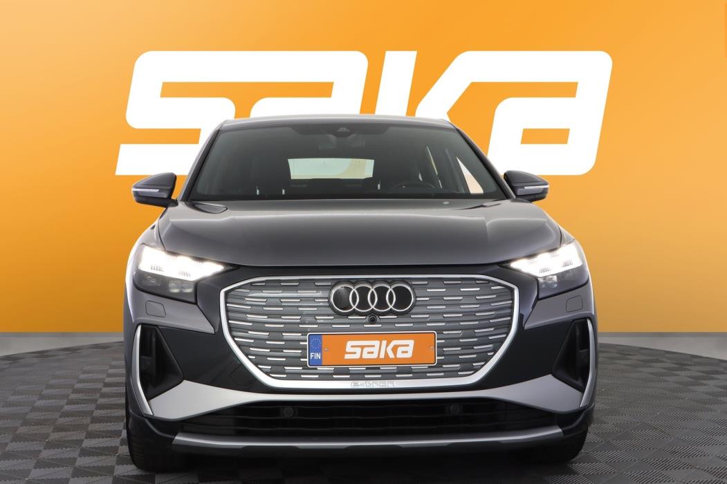 AUDI Q4 e-tron 2022