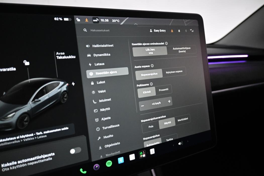 TESLA Model 3 2020