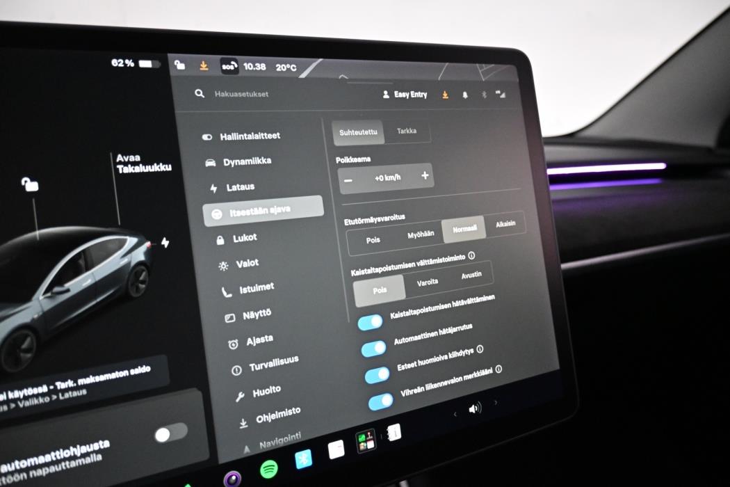 TESLA Model 3 2020