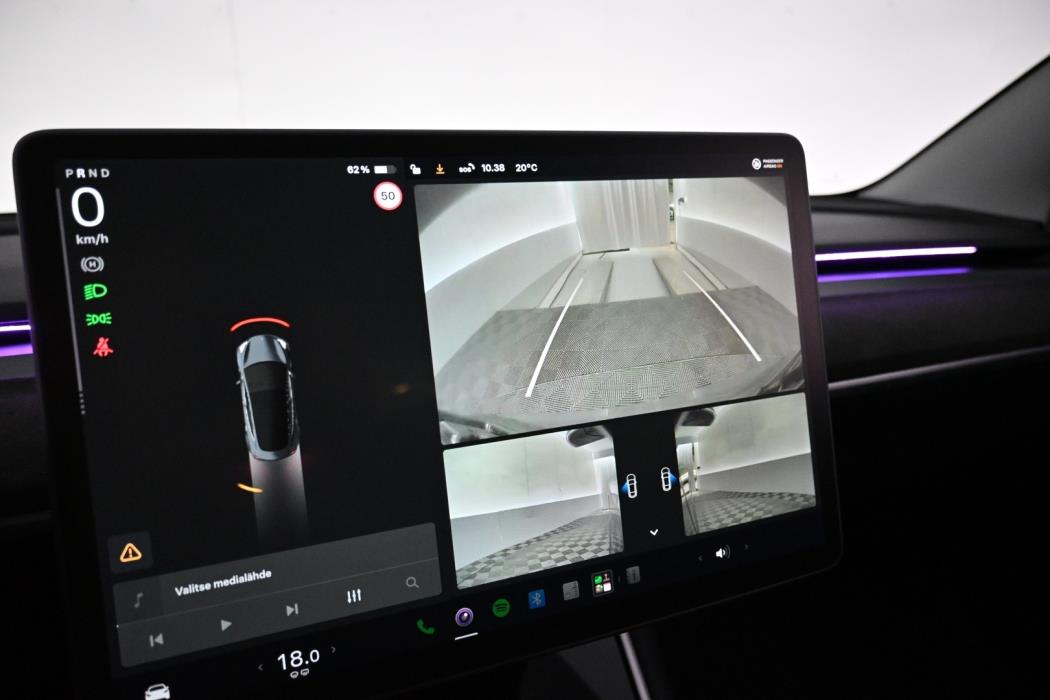 TESLA Model 3 2020