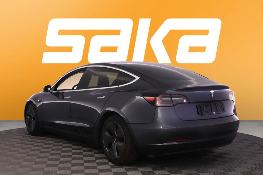 TESLA Model 3 2020