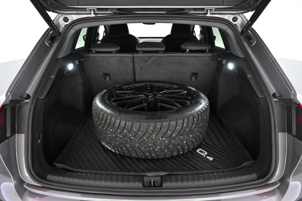 AUDI Q4 e-tron 2023