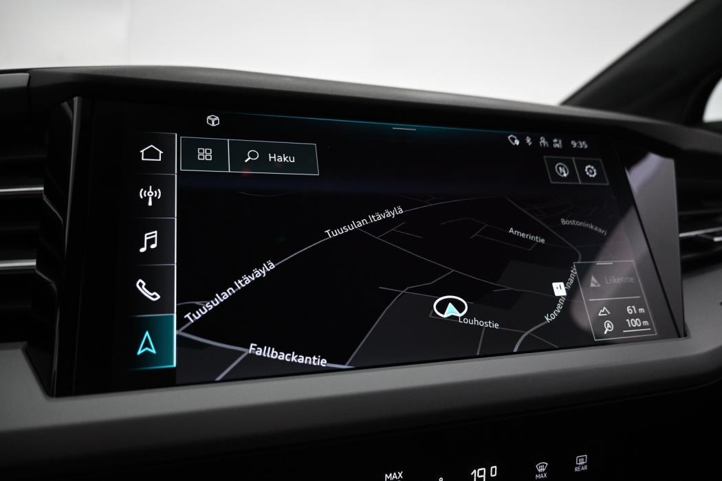 AUDI Q4 e-tron 2023
