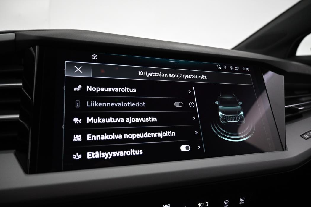 AUDI Q4 e-tron 2023