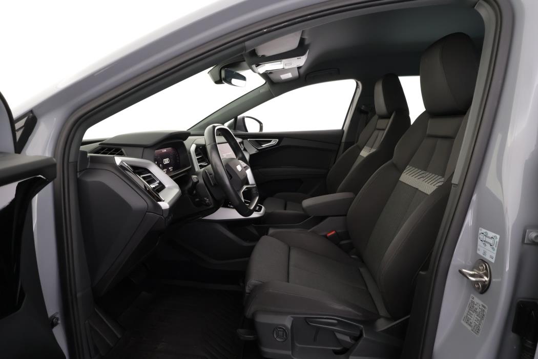 AUDI Q4 e-tron 2022