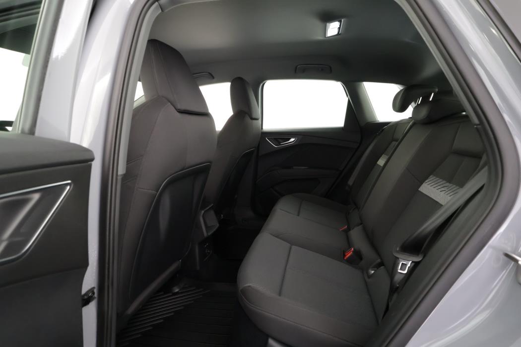 AUDI Q4 e-tron 2022