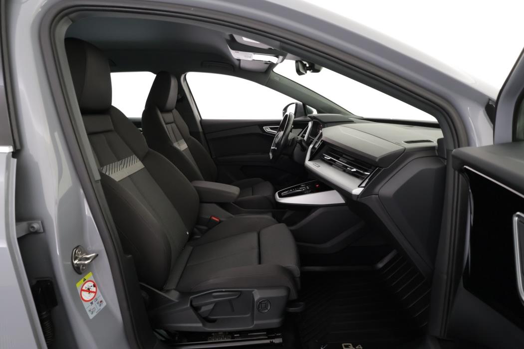 AUDI Q4 e-tron 2022