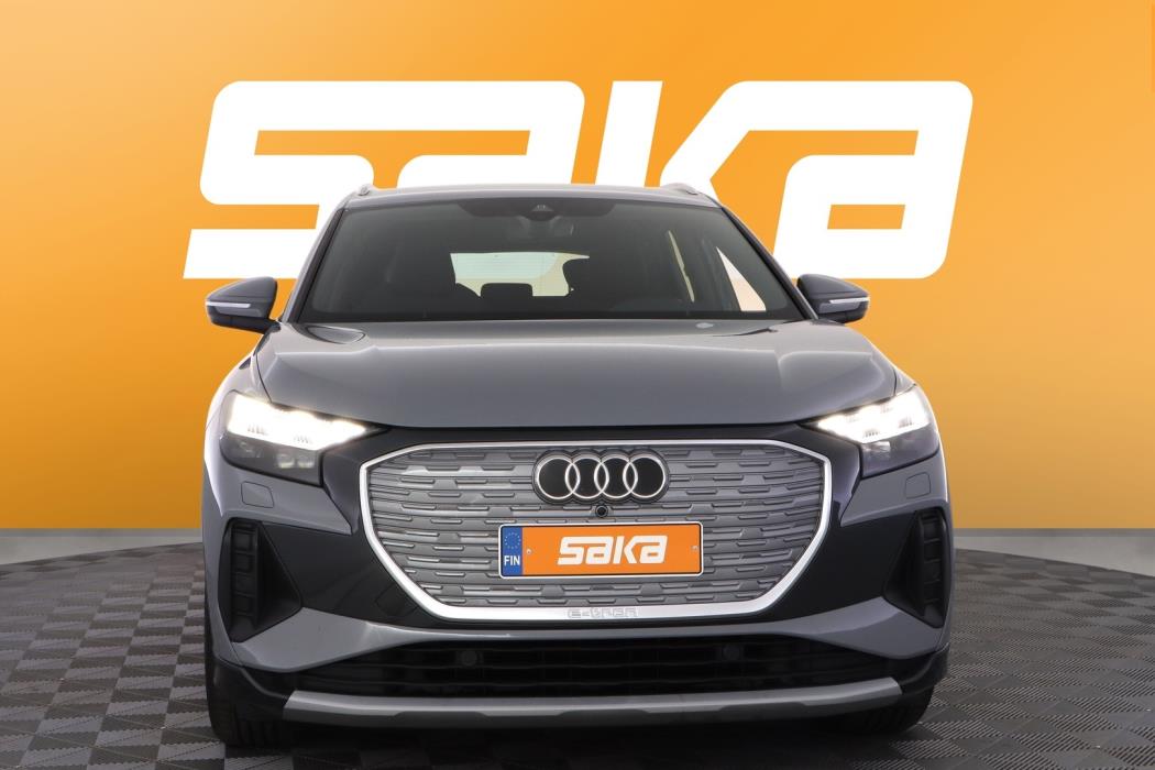 AUDI Q4 e-tron 2022
