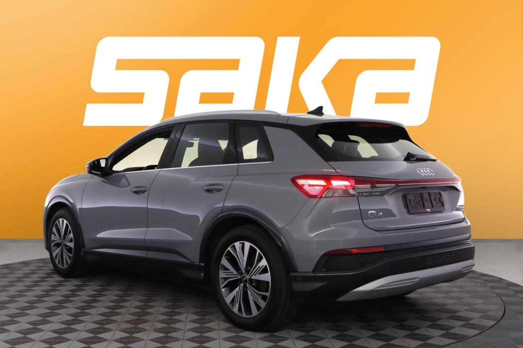 AUDI Q4 e-tron 2022