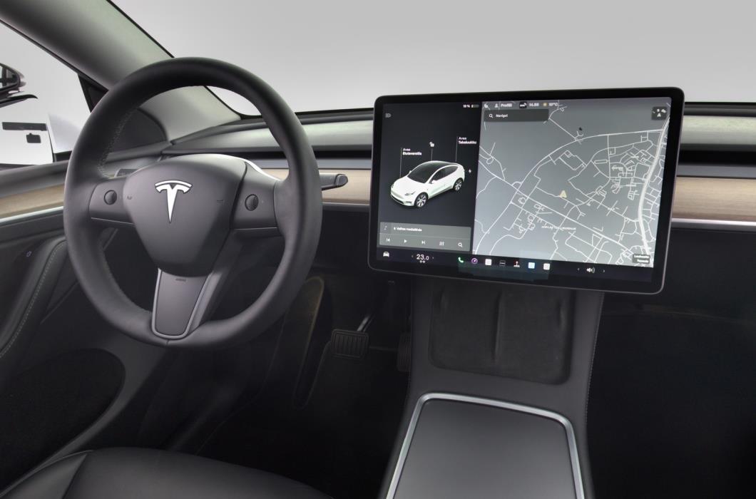 TESLA Model Y 2021