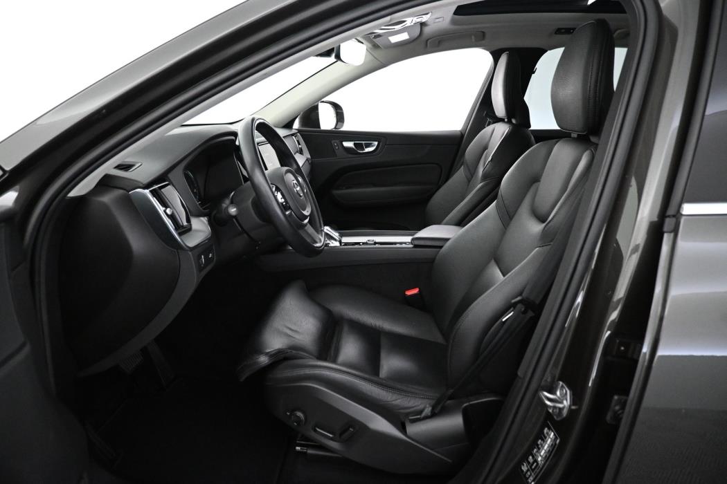 VOLVO XC60 2020