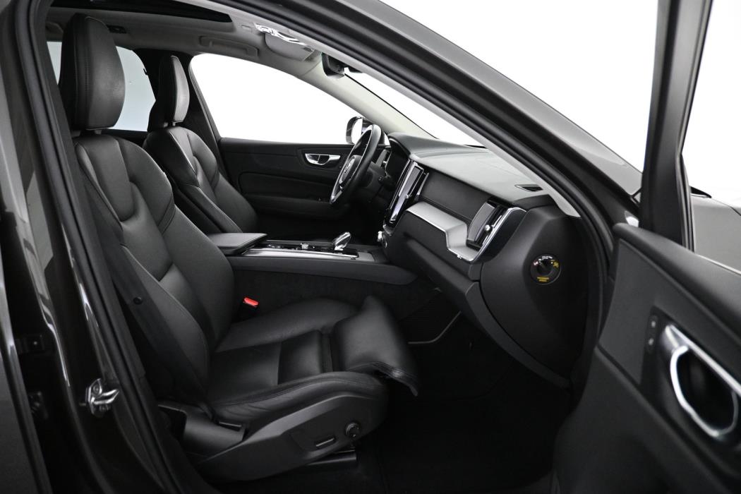 VOLVO XC60 2020