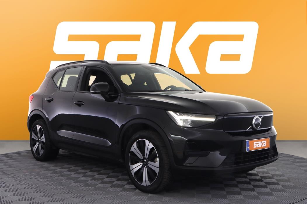VOLVO XC40 2023