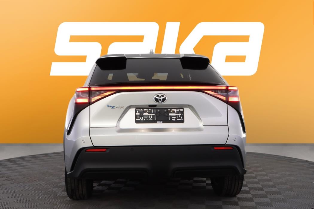TOYOTA bZ4X 2025