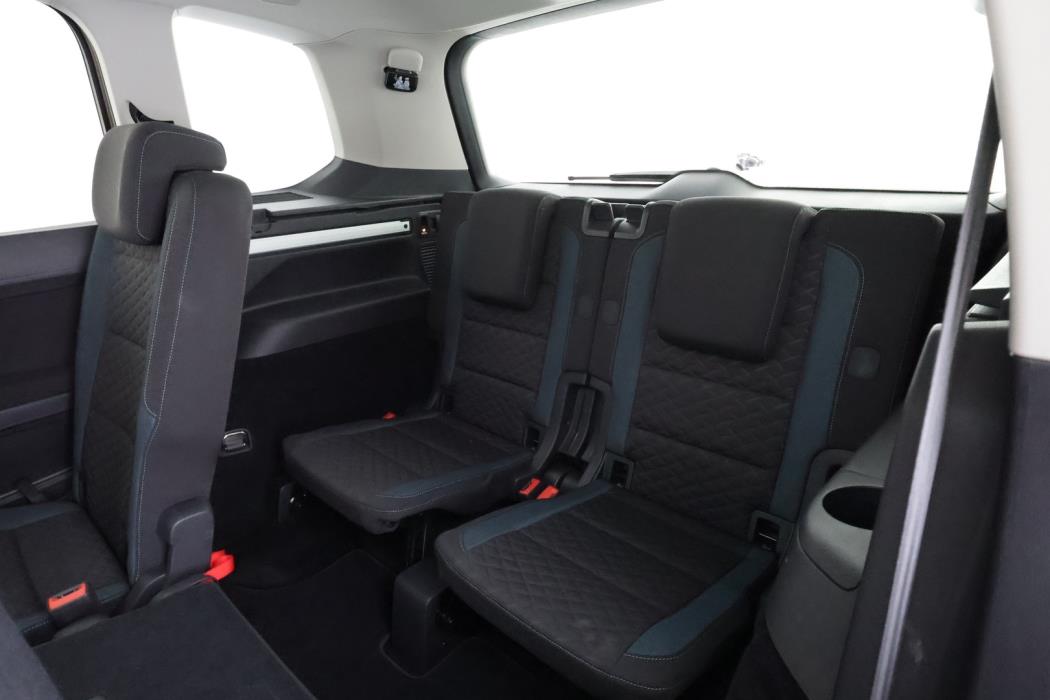 VOLKSWAGEN Touran 2019