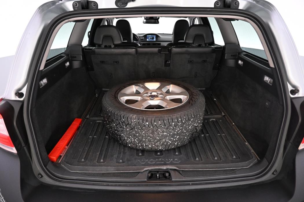 VOLVO XC70 2014