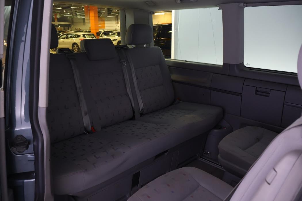 VOLKSWAGEN Multivan 2004
