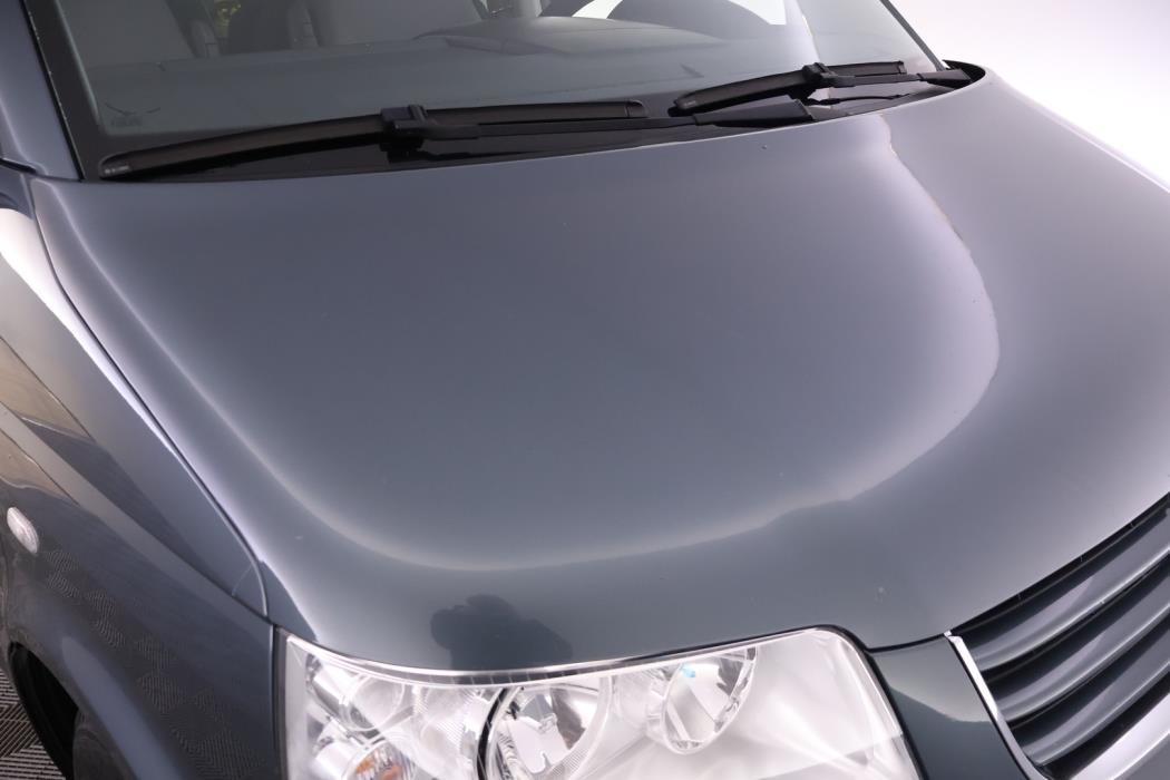 VOLKSWAGEN Multivan 2004