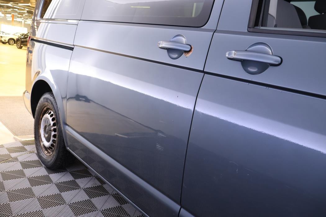 VOLKSWAGEN Multivan 2004