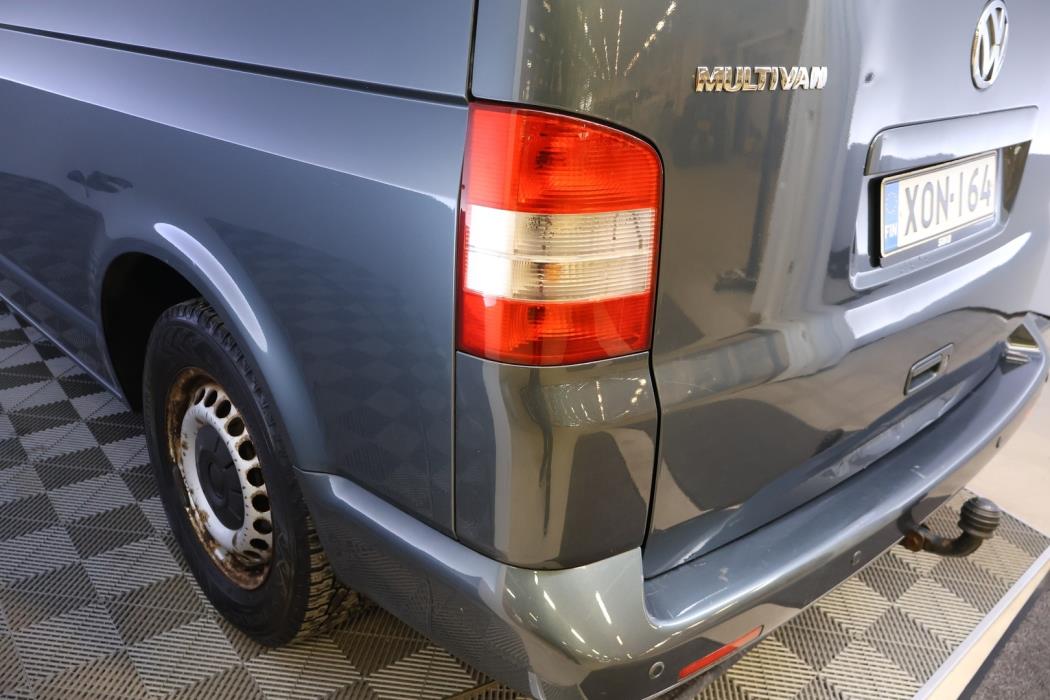 VOLKSWAGEN Multivan 2004