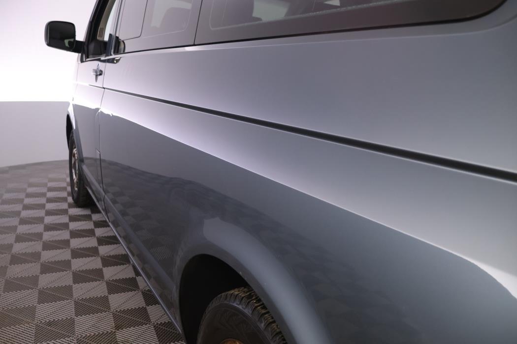 VOLKSWAGEN Multivan 2004