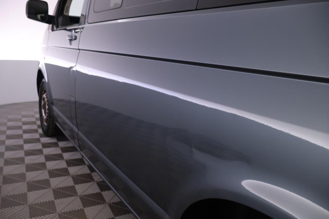 VOLKSWAGEN Multivan 2004