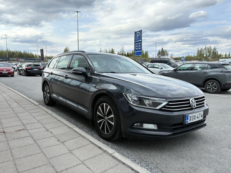 VOLKSWAGEN Passat 2018