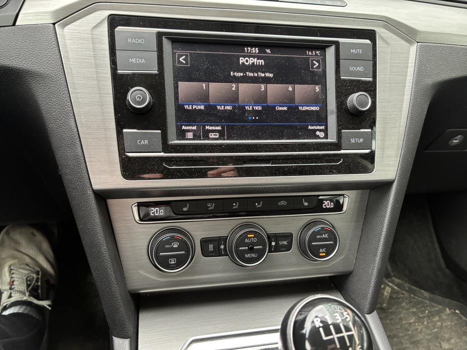 VOLKSWAGEN Passat 2018