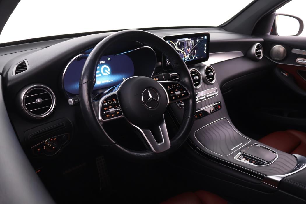 MERCEDES-BENZ GLC 2021