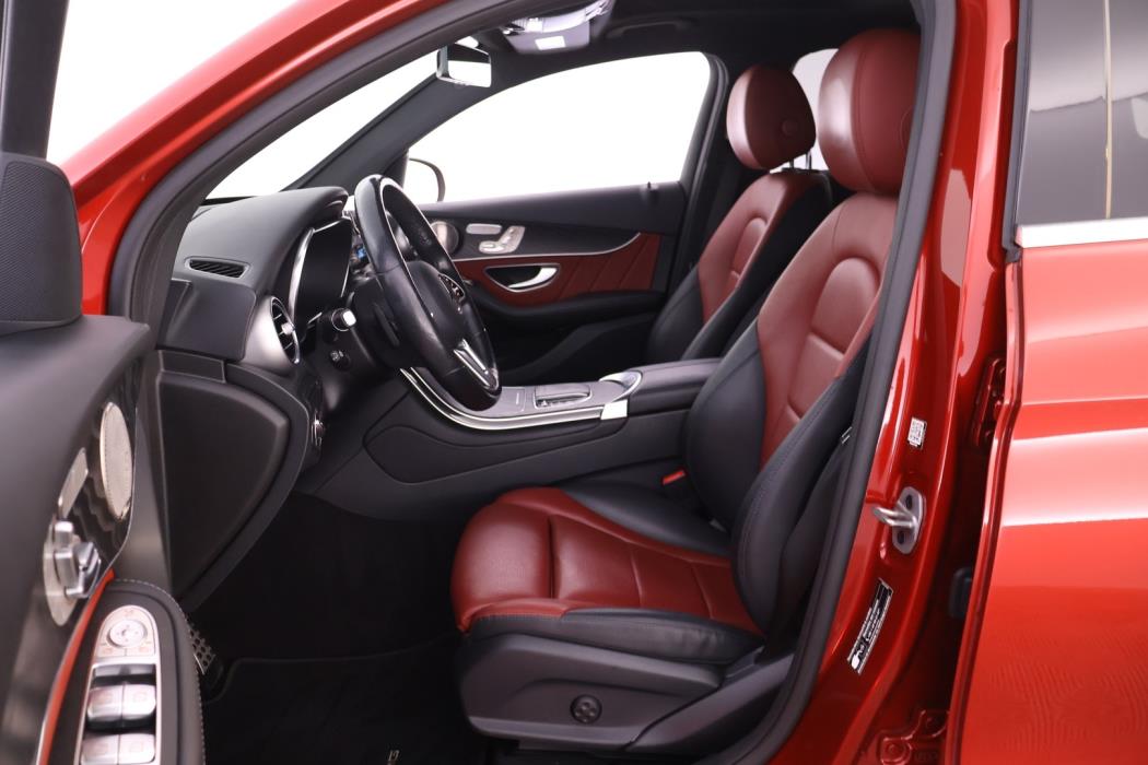 MERCEDES-BENZ GLC 2021