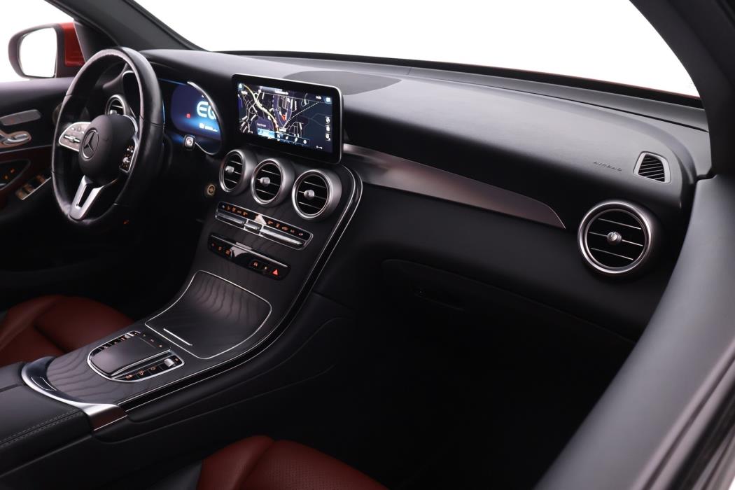 MERCEDES-BENZ GLC 2021