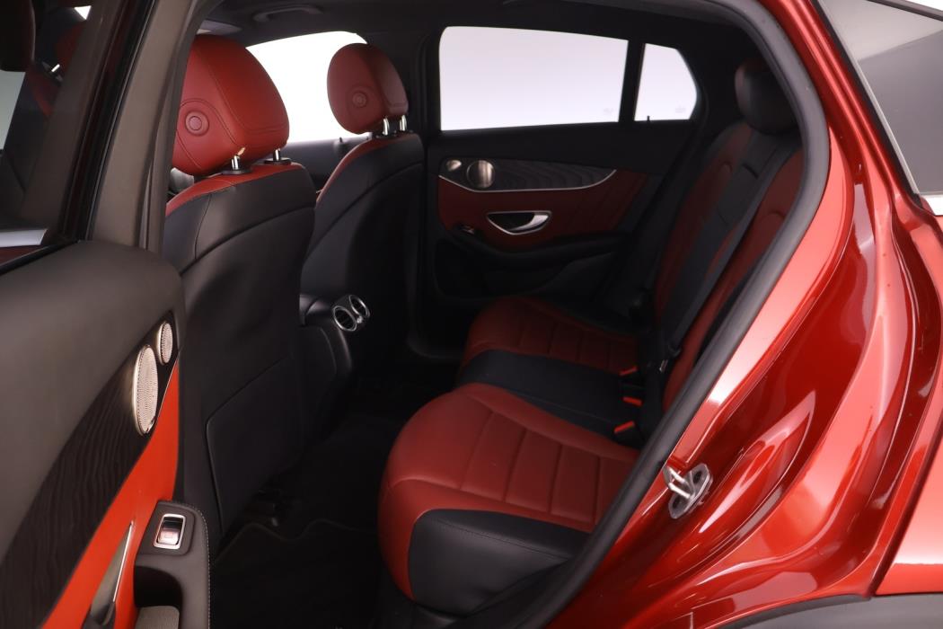 MERCEDES-BENZ GLC 2021
