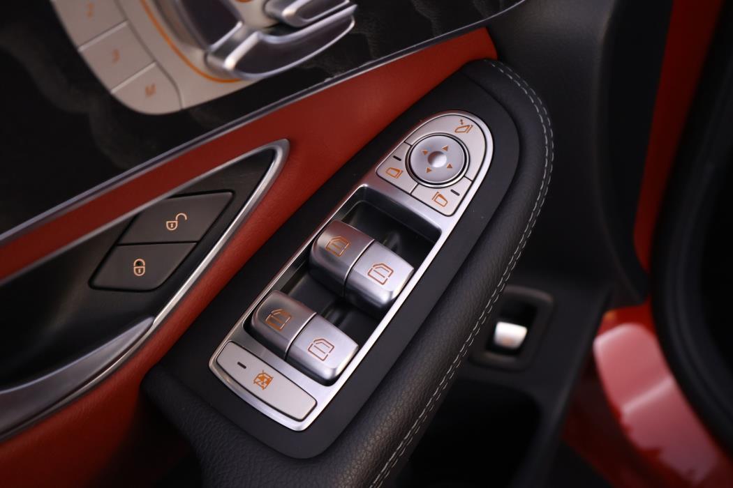 MERCEDES-BENZ GLC 2021