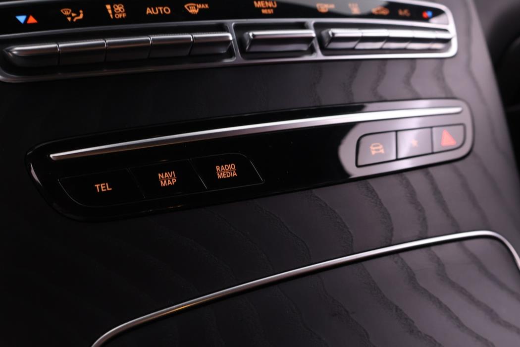 MERCEDES-BENZ GLC 2021