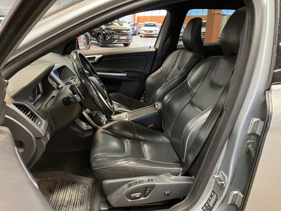 VOLVO XC60 2016