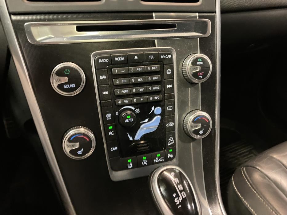 VOLVO XC60 2016