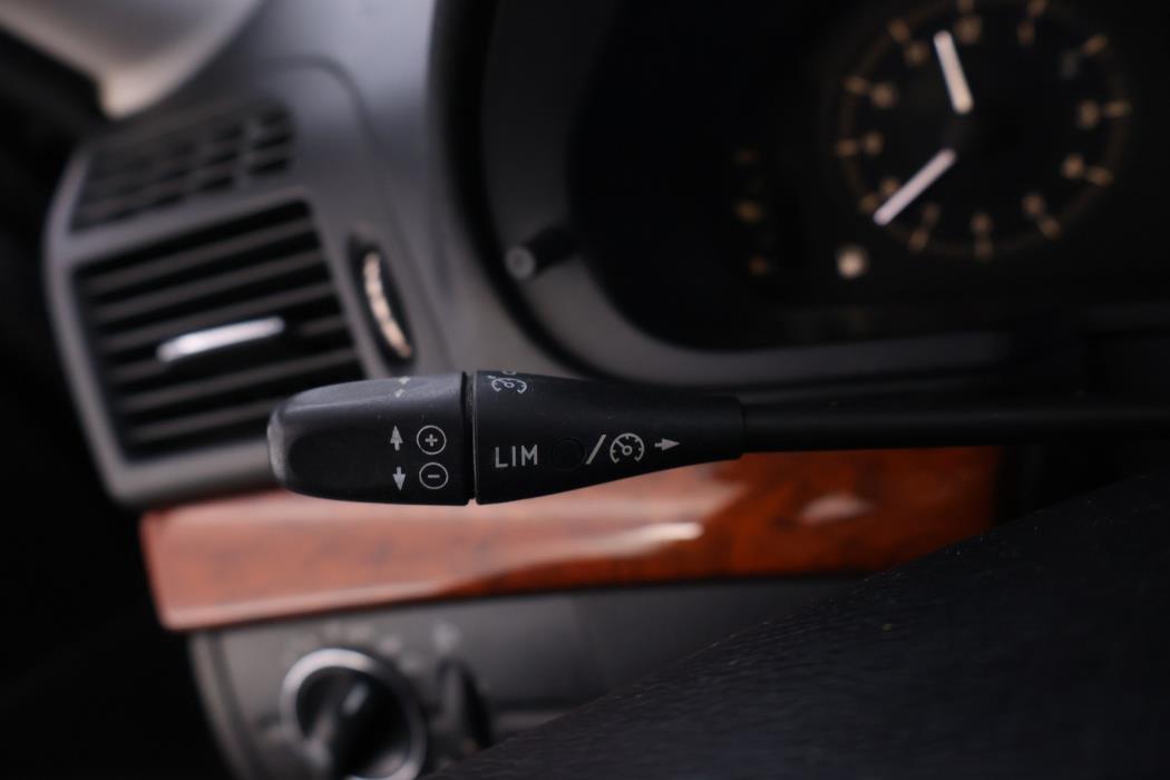 MERCEDES-BENZ E 2009