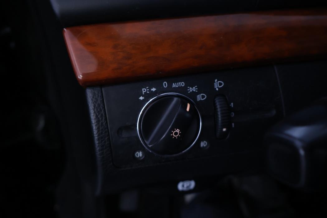 MERCEDES-BENZ E 2009