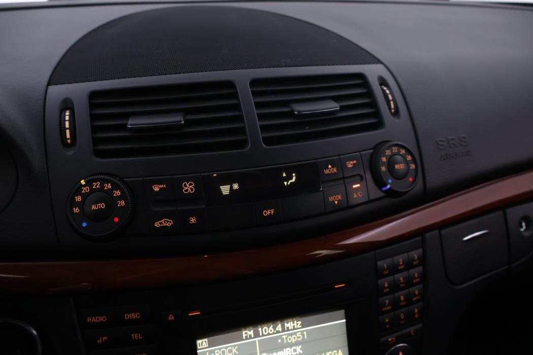 MERCEDES-BENZ E 2009