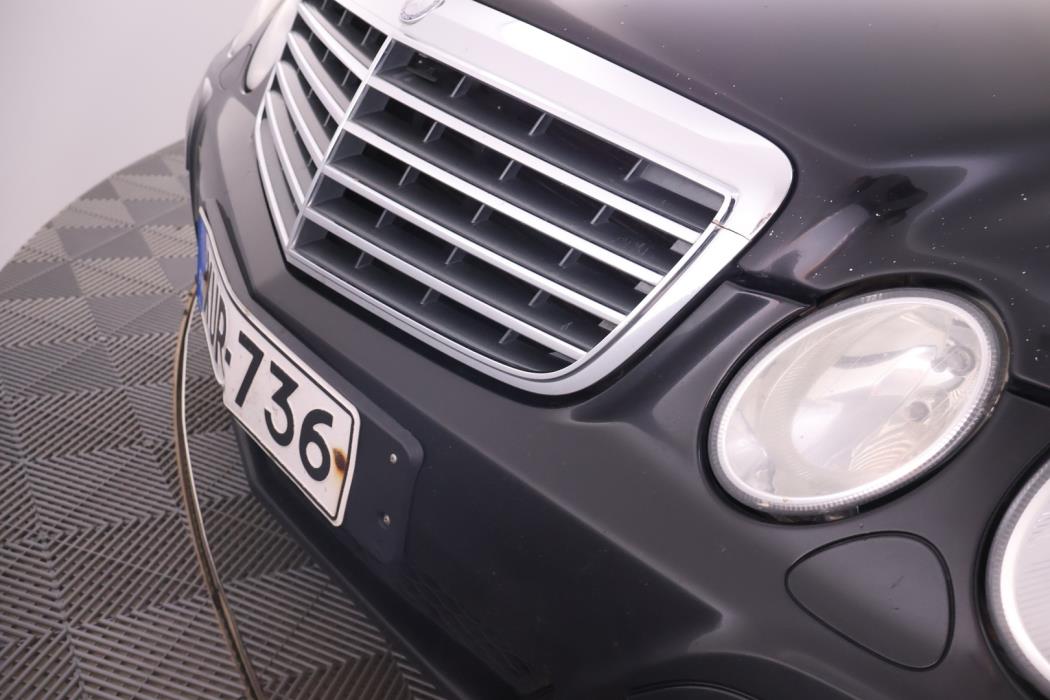 MERCEDES-BENZ E 2009