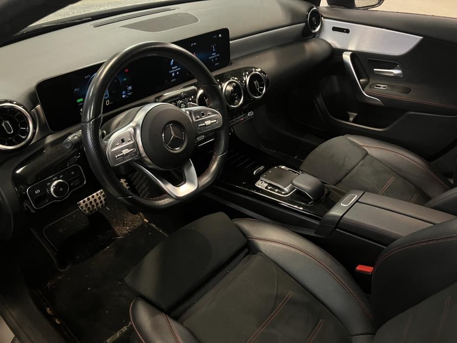 MERCEDES-BENZ A 2020