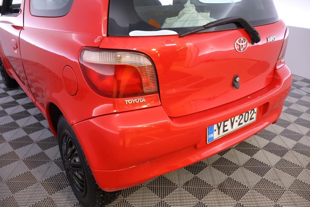 TOYOTA Yaris 2003