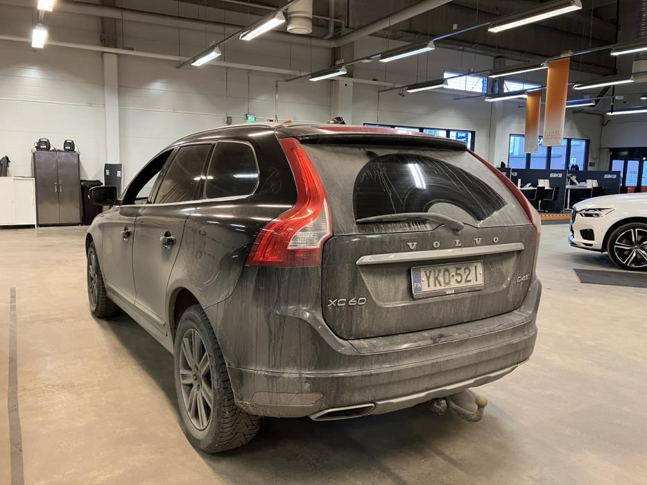VOLVO XC60 2017