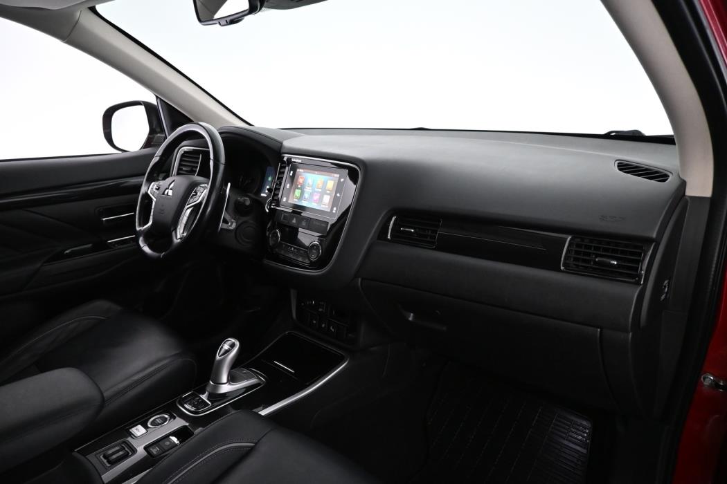 MITSUBISHI OUTLANDER PHEV 2017