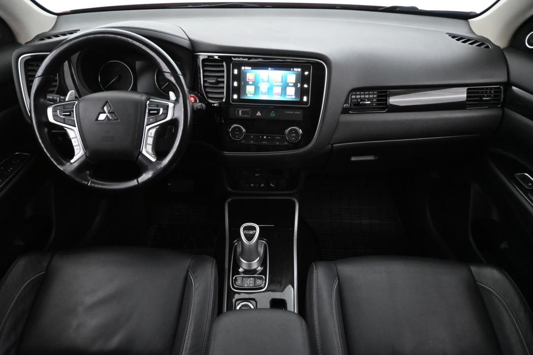 MITSUBISHI OUTLANDER PHEV 2017